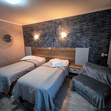 Hotel Dorobanti Яссы Экстерьер фото