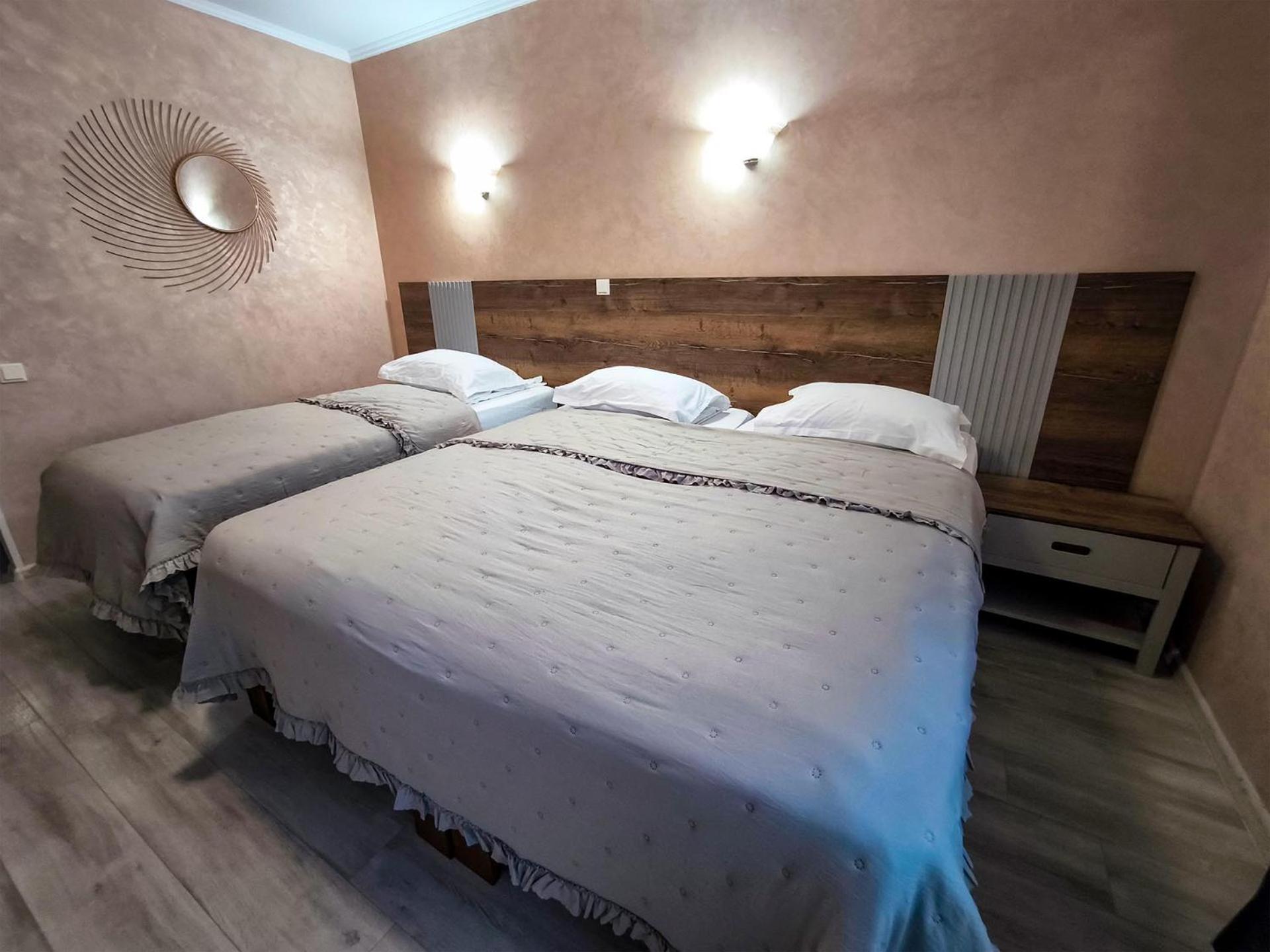 Hotel Dorobanti Яссы Экстерьер фото