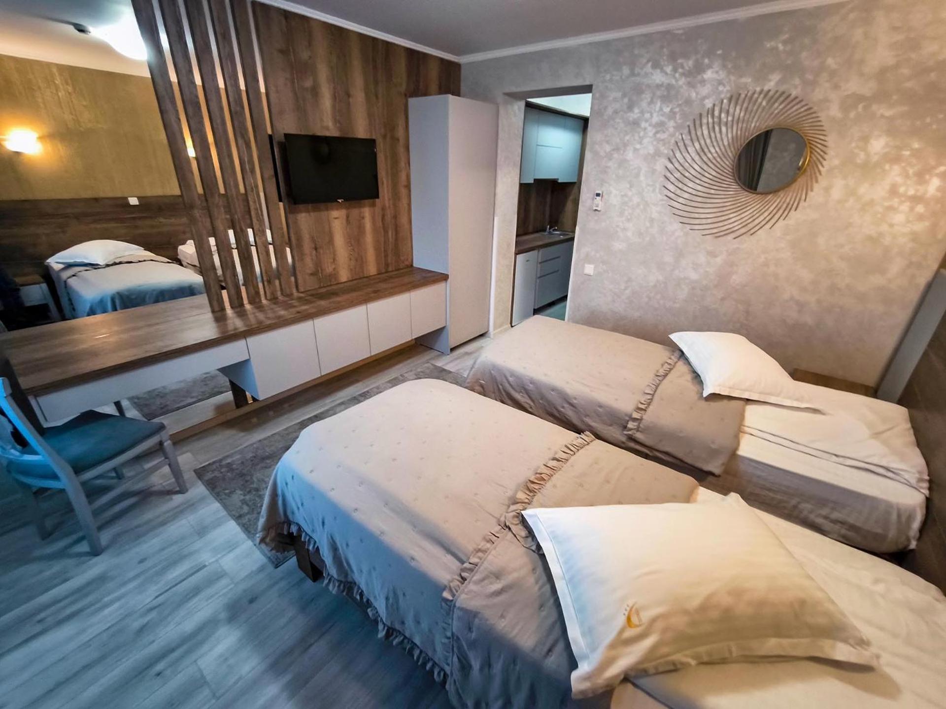 Hotel Dorobanti Яссы Экстерьер фото