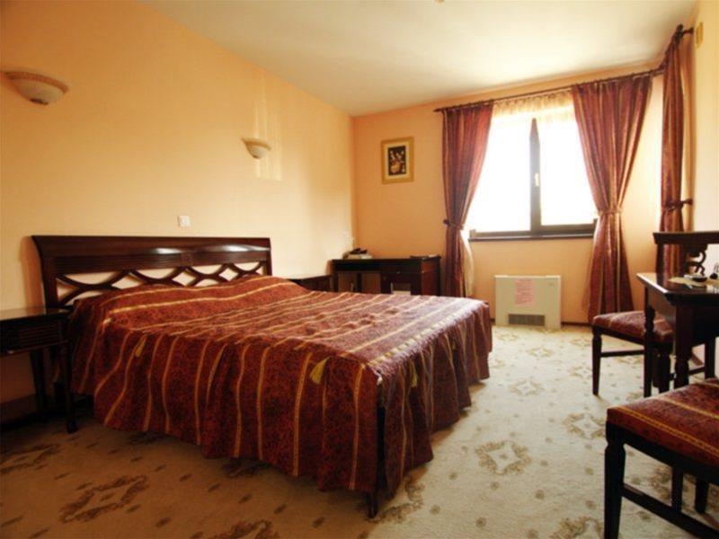 Hotel Dorobanti Яссы Экстерьер фото